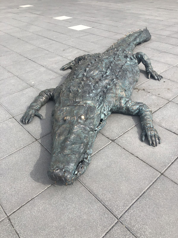 Statyn Kortedala-krokodilen