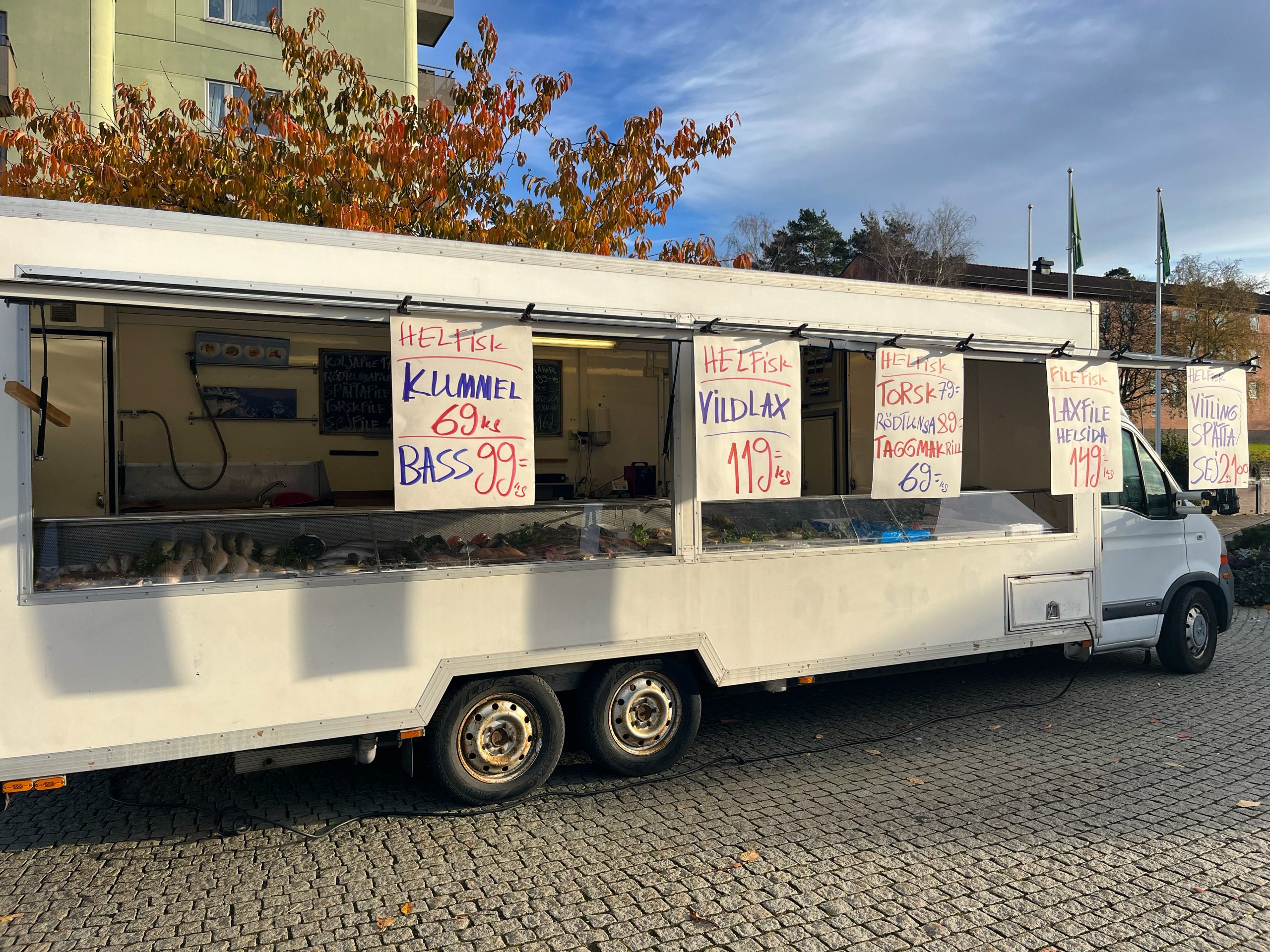 Fiskbil på Kortedala Torg