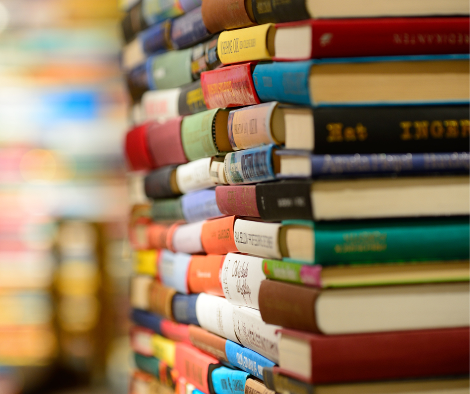 Bookshop Böcker på hög